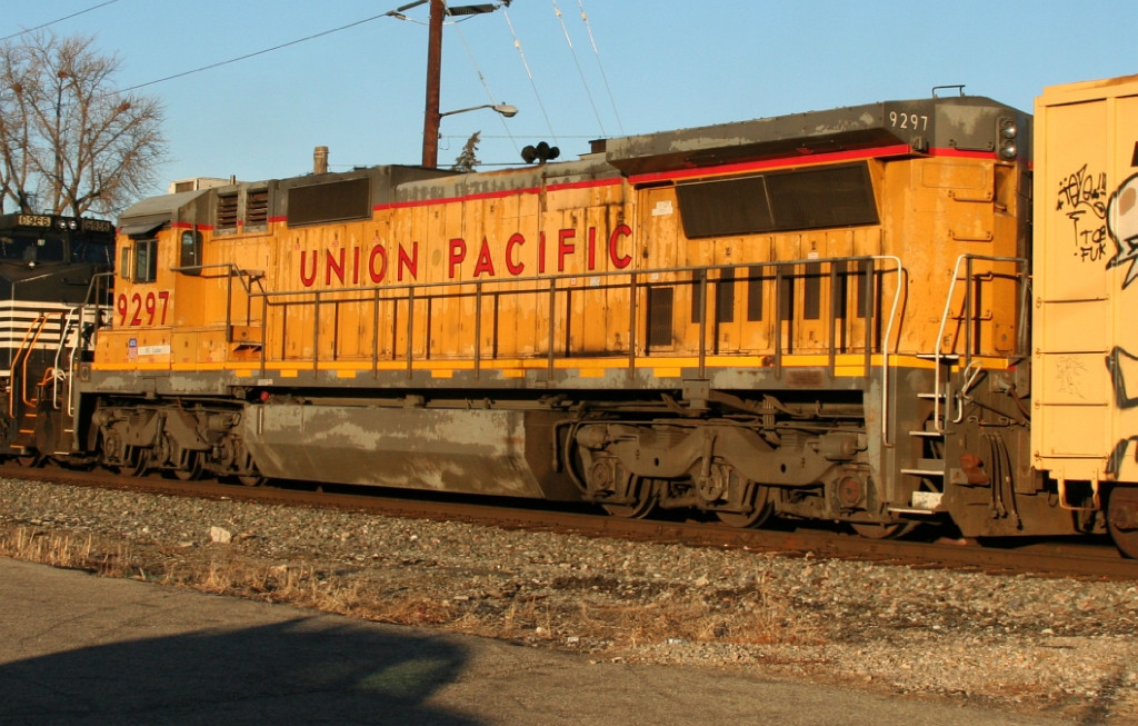 UP 9297 (NS lease) on NB freight